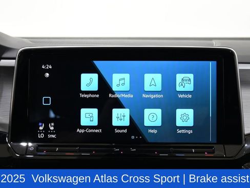 Used 2025 Volkswagen Atlas Cross Sport SE FWD image 13