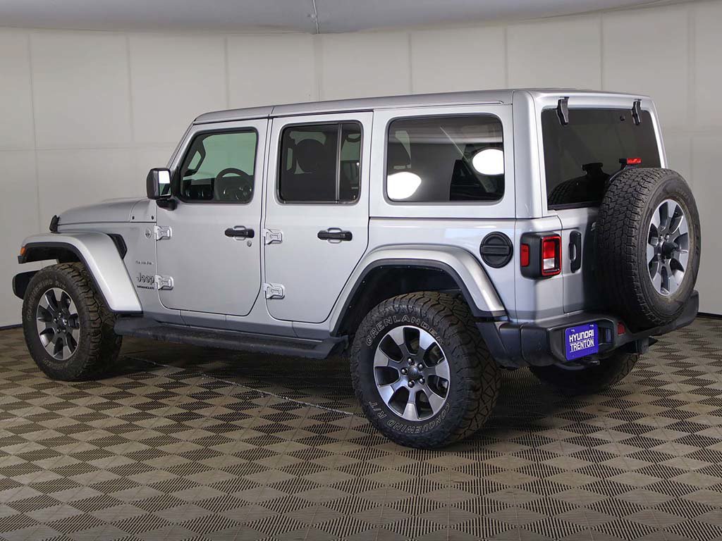 Used 2023 Jeep Wrangler Unlimited Sahara w/ Cold Weather Group AWD/4WD image 7