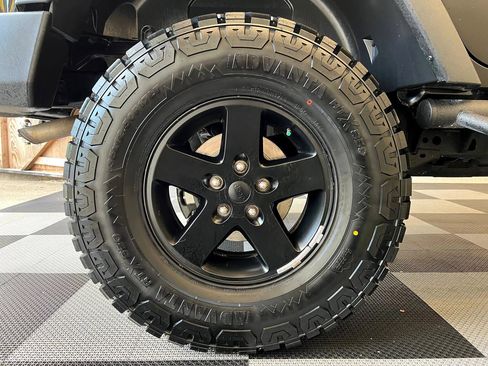 Used 2017 Jeep Wrangler Unlimited Sport image 25