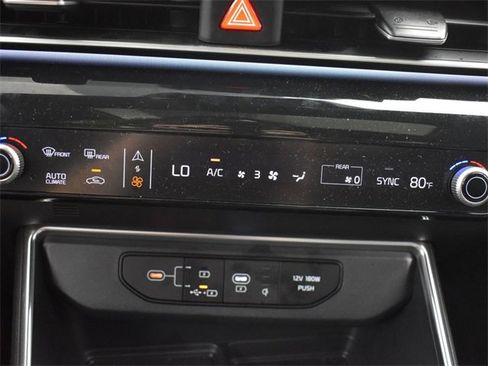 Certified 2025 Kia Carnival SX Prestige image 20