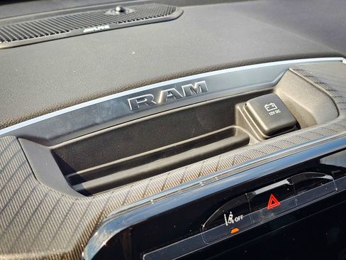 New 2026 RAM 1500 4x4 Crew Cab image 22