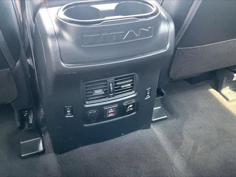 Used 2021 Nissan Titan PRO-4X w/ Pro-4x Convenience Package AWD/4WD image 33
