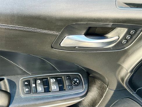 Used 2022 Dodge Charger Scat Pack image 17