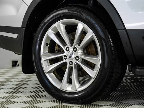 Used 2019 Ford Explorer Limited w/ Class III Trailer Tow Package FWD image 59