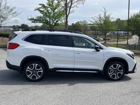 Certified 2025 Subaru Ascent Limited w/ Popular Package #2 image 8
