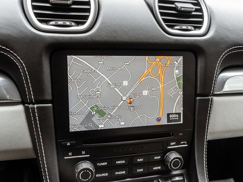 Used 2017 Porsche 718 Cayman image 10