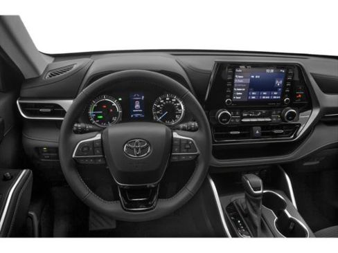 Used 2021 Toyota Highlander XLE FWD image 7