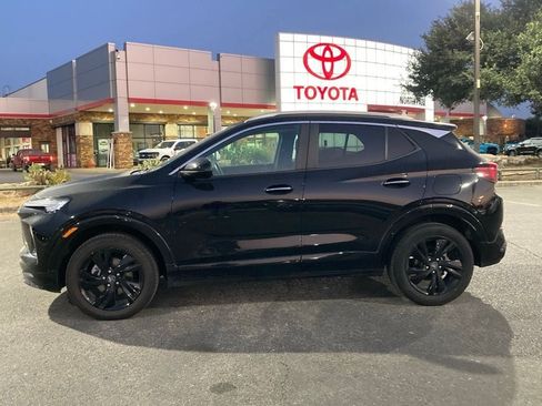 Used 2024 Buick Encore GX Sport Touring AWD/4WD image 8