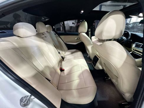 Used 2019 BMW 330i Sedan w/ Driving Assistance Package RWD image 29