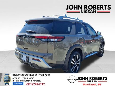 Used 2024 Nissan Pathfinder Platinum FWD image 18