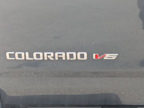Used 2020 Chevrolet Colorado LT RWD image 13