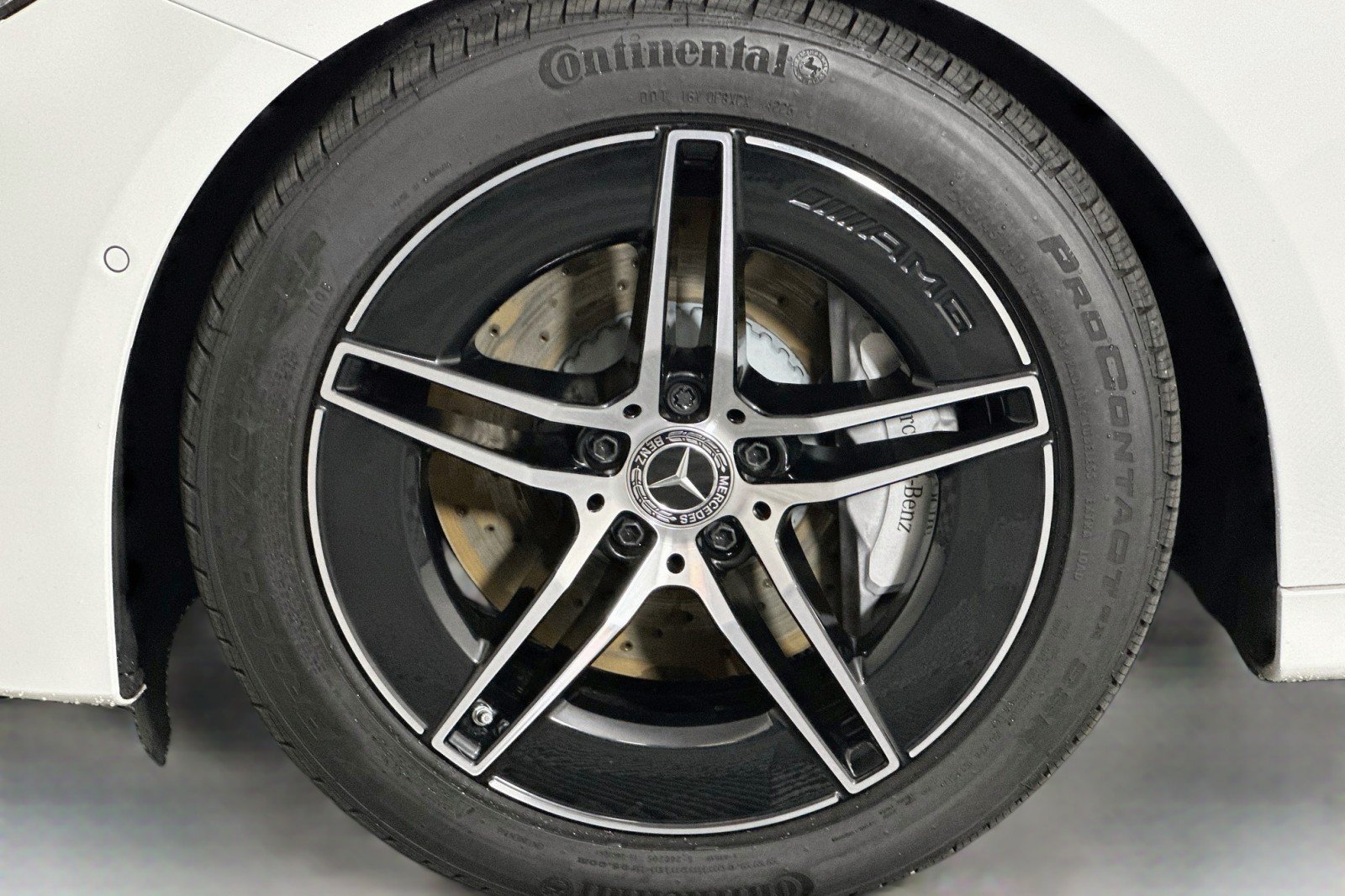 Used 2024 Mercedes-Benz E 450 4MATIC Sedan w/ Winter Package image 11