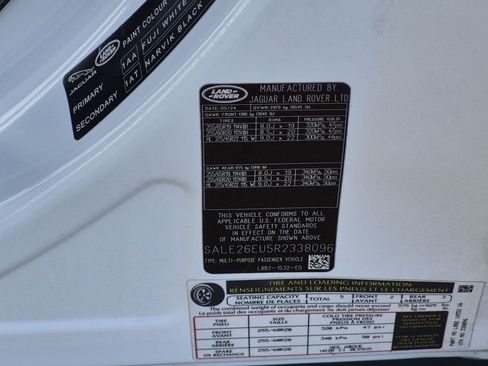 Certified 2024 Land Rover Defender 90 X-Dynamic SE AWD/4WD image 26