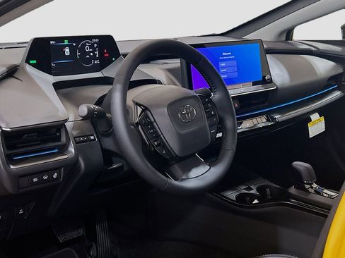 New 2026 Toyota Prius Plug-In Hybrid FWD image 7