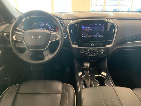 Used 2022 Chevrolet Traverse Premier w/ Redline Edition image 17
