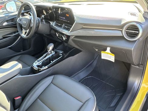 New 2025 Chevrolet Trax ACTIV w/ Driver Confidence Package image 29