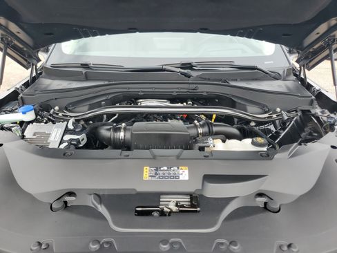 Used 2023 Lincoln Aviator Reserve w/ Equipment Group 201A AWD/4WD image 8