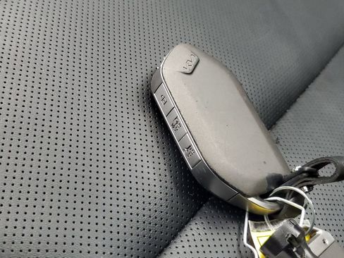Used 2025 Kia Telluride S AWD/4WD image 27