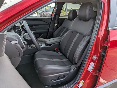 Used 2025 MAZDA CX-50 AWD 2.5 S w/ Premium Package image 13