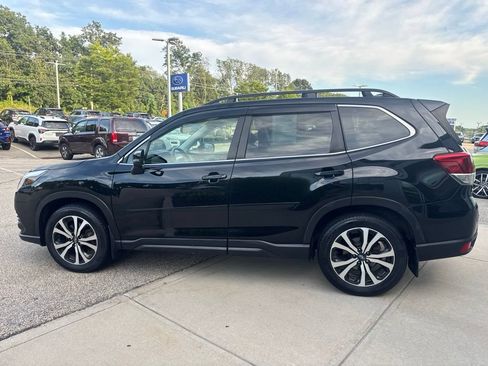 Used 2022 Subaru Forester Limited AWD/4WD image 8