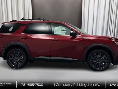 New 2026 Nissan Pathfinder SL AWD/4WD image 4