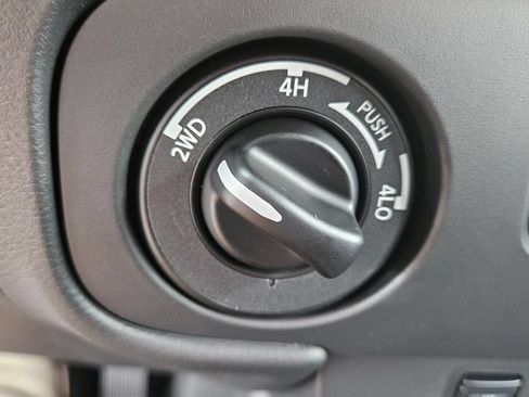 New 2026 Nissan Frontier SV w/ All-Weather Content Package AWD/4WD image 23