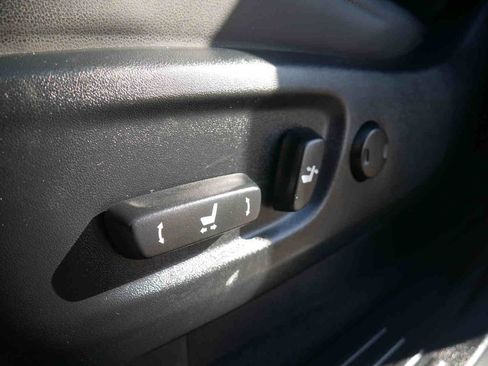 Used 2023 Lexus GX 460 Premium image 33