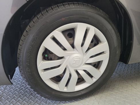 Used 2017 Honda Fit LX image 31