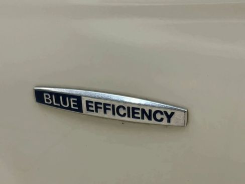 Used 2012 Mercedes-Benz C 250 Coupe image 34