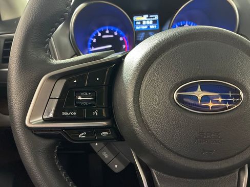 Used 2019 Subaru Outback 2.5i Touring AWD/4WD image 17