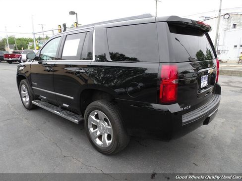 Used 2018 Chevrolet Tahoe LT w/ LT Signature Package AWD/4WD image 7