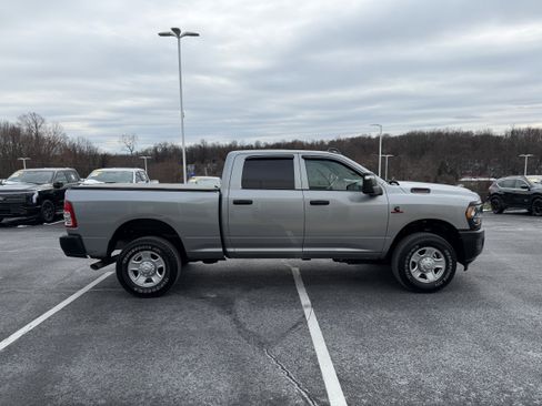 Used 2024 RAM 2500 Tradesman w/ Snow Chief Group AWD/4WD image 5