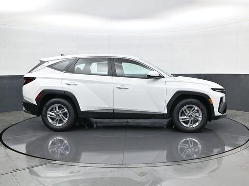 New 2026 Hyundai Tucson SE FWD image 4