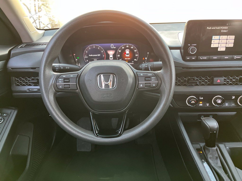 Used 2023 Honda Accord LX image 17