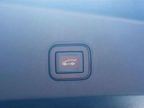 Used 2024 Cadillac Lyriq Sport RWD image 13