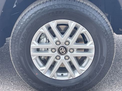 New 2026 Toyota Tundra SR5 AWD/4WD image 9