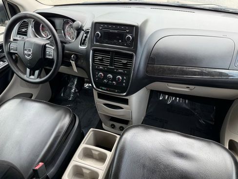 Used 2016 Dodge Grand Caravan SE w/ Quick Order Package 29E SE FWD image 26