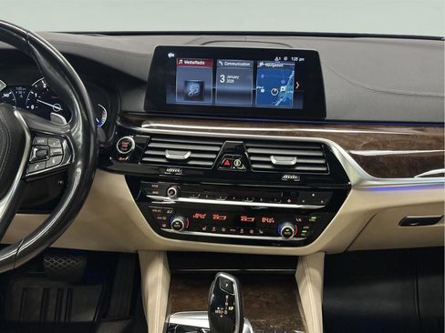 Used 2018 BMW 540i xDrive image 30