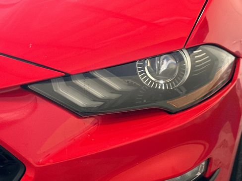 Used 2018 Ford Mustang Coupe image 47