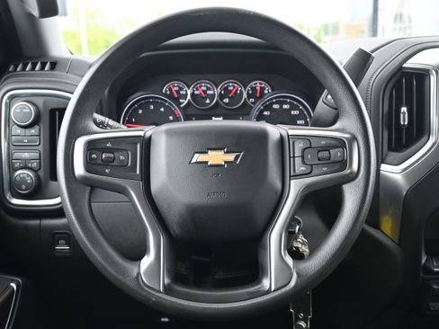 Used 2022 Chevrolet Silverado 3500 LT w/ Remote Start Package AWD/4WD image 17