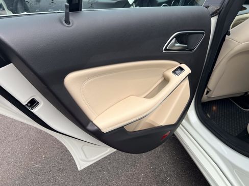 Used 2018 Mercedes-Benz CLA 250 4MATIC image 22