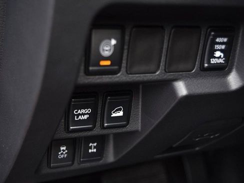 Certified 2025 Nissan Frontier PRO-4X w/ Pro Convenience Package image 14