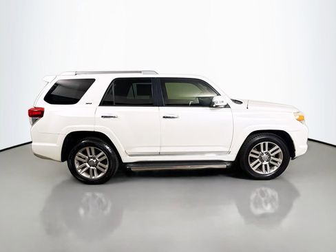 Used 2013 Toyota 4Runner SR5 w/ Convenience Pkg RWD image 8