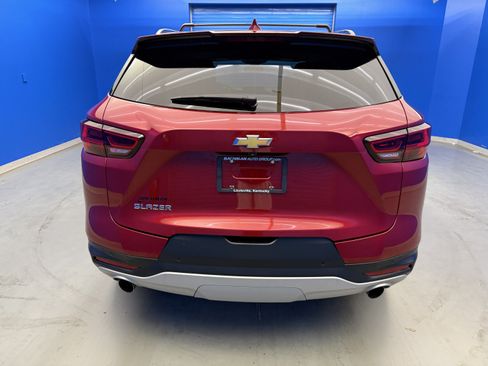 Used 2024 Chevrolet Blazer LT w/ Convenience Package FWD image 6
