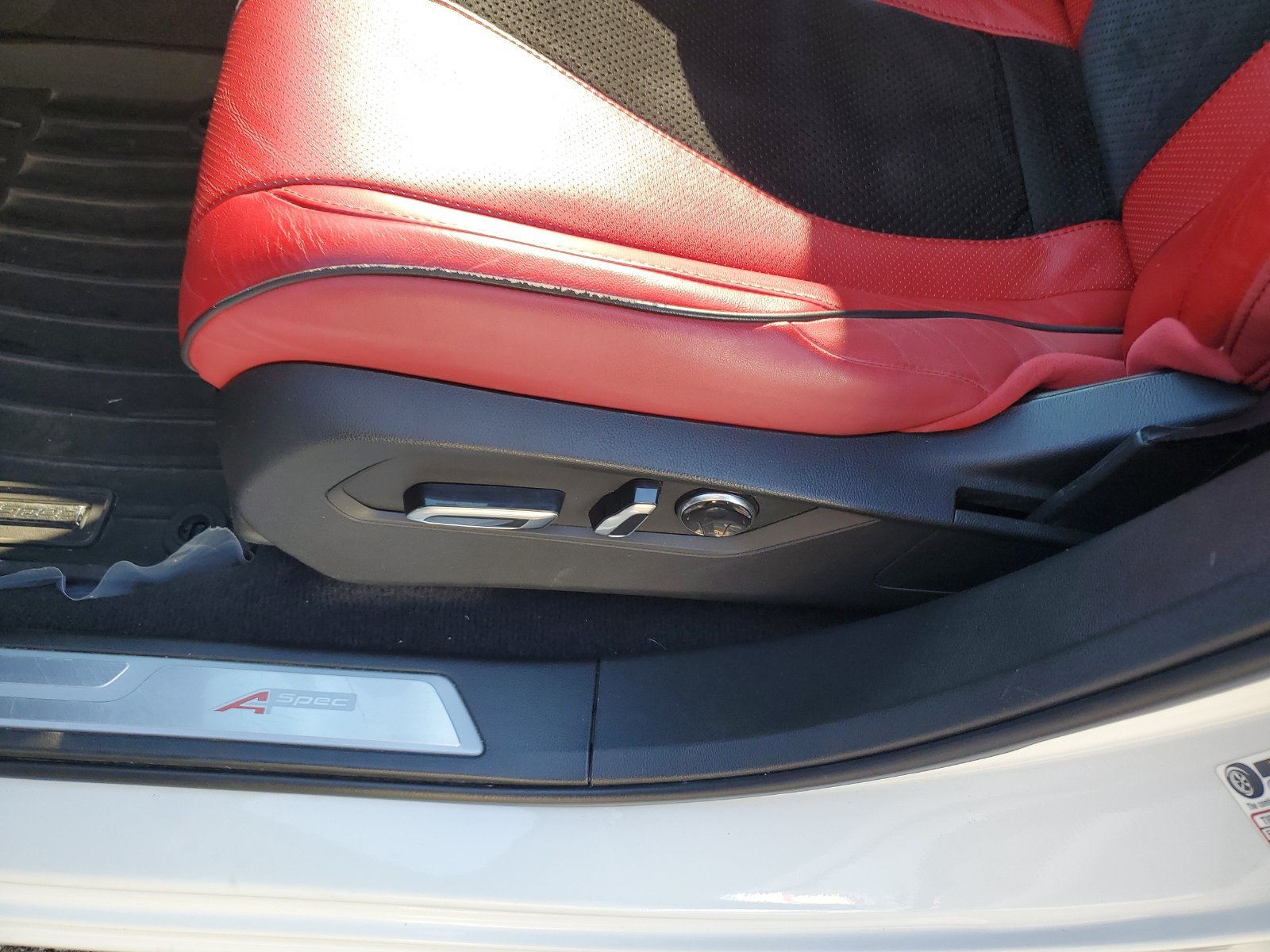 Used 2022 Acura RDX w/ Advance Package FWD image 18
