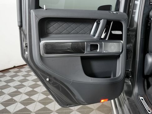 Used 2025 Mercedes-Benz G 550 image 32