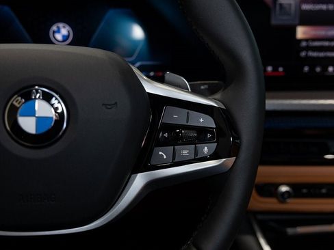 Used 2025 BMW 330i xDrive Sedan w/ Premium Package image 26