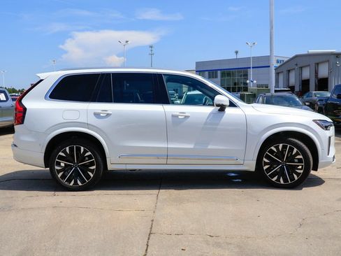 Used 2026 Volvo XC90 B6 Plus AWD/4WD image 26