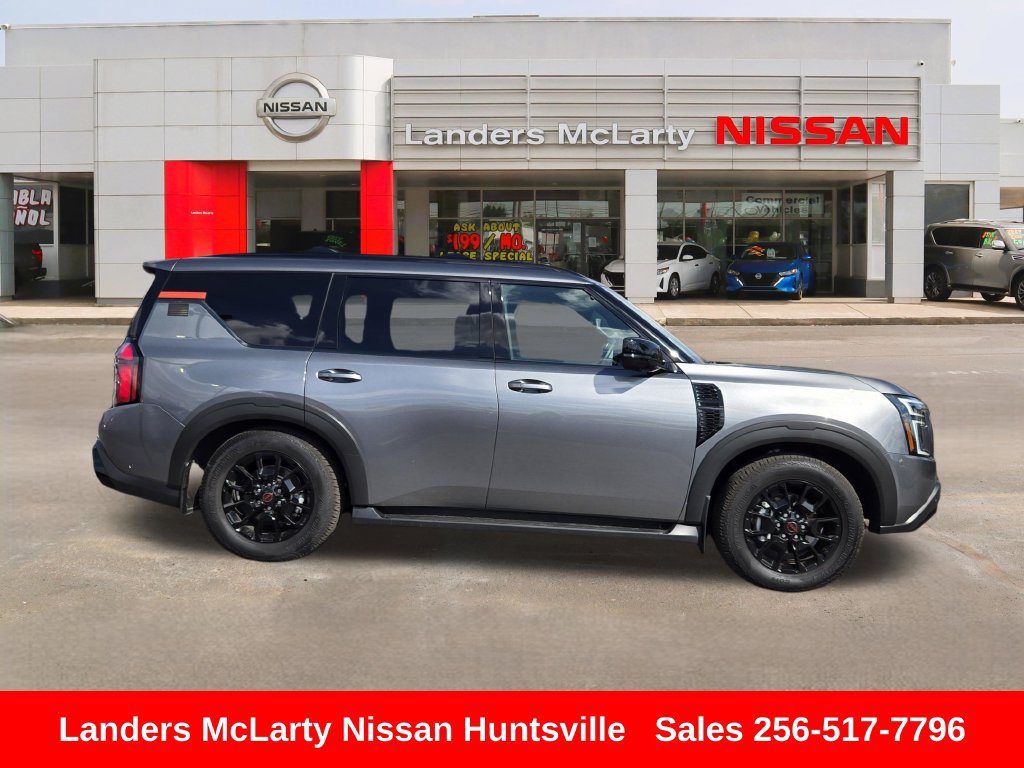 Used 2025 Nissan Armada PRO-4X AWD/4WD image 2