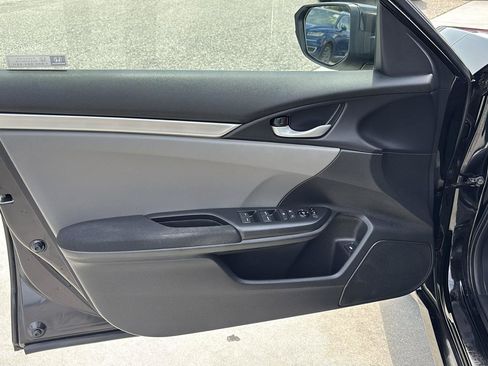 Used 2019 Honda Civic LX image 18